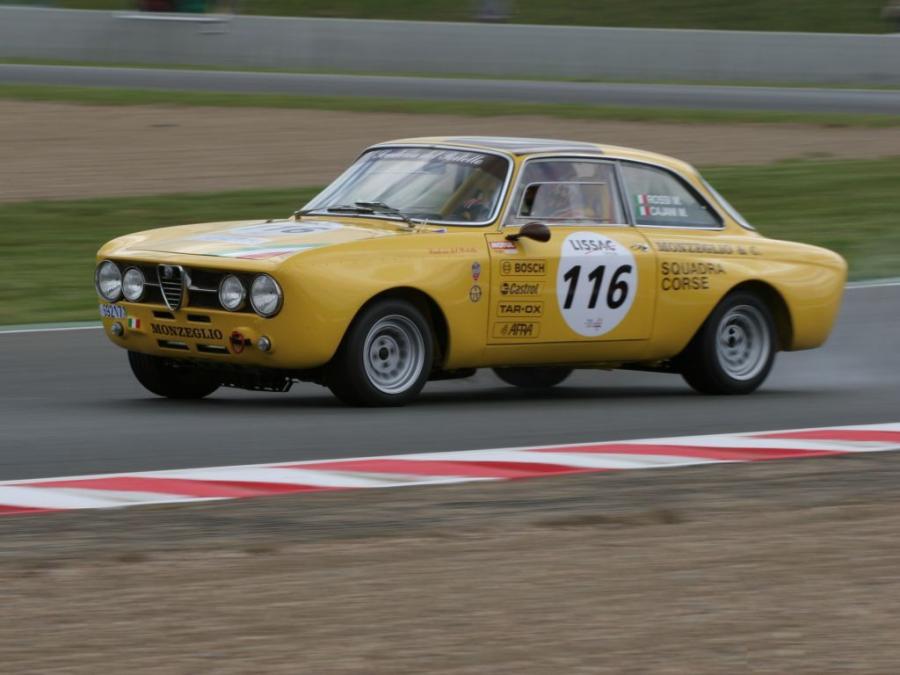  Alfa Romeo 1750 GT Am (105) 1970 года  (фото 2 из 6)